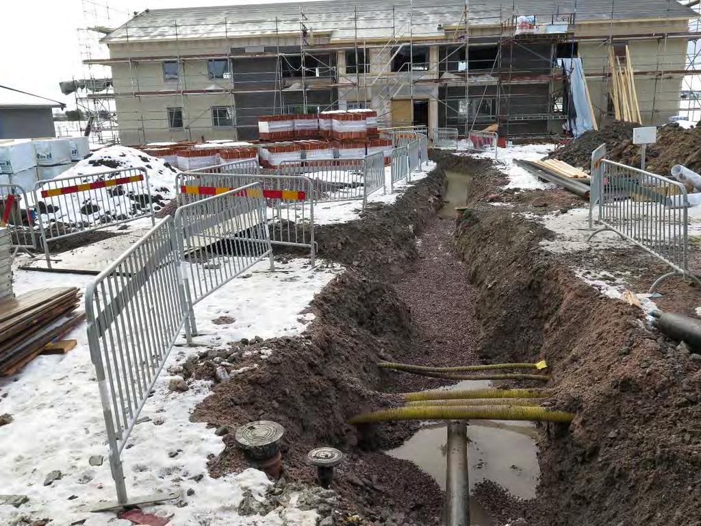 Schakteten inmättes i plan med GPS och måttband och kompletterades i efterhand med med mätdata från Befabs mättekniker, tagna med RTK.