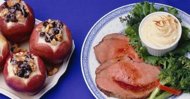 Kamratföreningen inbjuder till: Årets Julbord: Tid: Lördagen den 8. december kl.