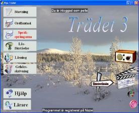 Eleven skriver med fingret eller touchpenna på surfplattans skärm medan pilar visar skrivriktning. Man kan också öva på att skriva enklare bokstavskombinationer.