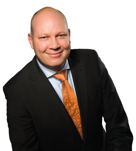Ledningen Koncernledningen I Fiskars Oyj Abp:s koncernledning ingår den ledningsgrupp som ansvarar för koncernförvaltningen.