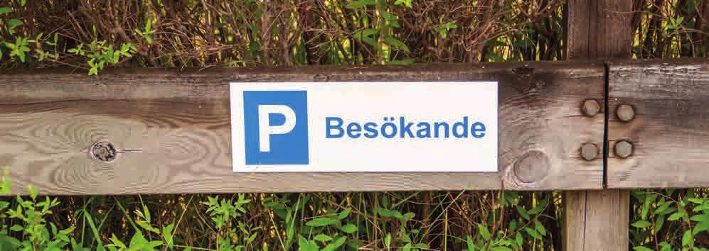 Parkeringsskyltar finns både i standardvarianter och i kundanpassade utföranden och hjälper till att hålla ordning på parkeringen. Aluminiumskylt 297x105.