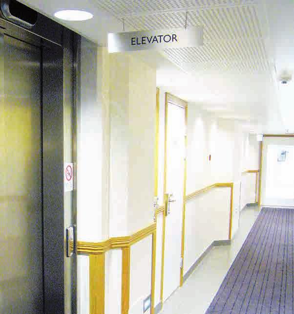 av reklamskyltar på fastigheter i