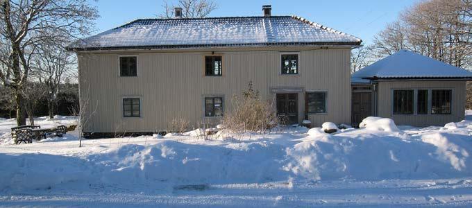 Björkebacken, Slinnebacken och Vrån (17) Vrån ligger i en skogsbygd där det är glest mellan gårdarna.