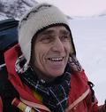 Idag har en av mina drömmar gått i uppfyllelse - att gå på turkos stålis på Gjende. Imorgon kanske på blå stålis på Bessvatn? Tack för sällskapet - och att det blev av att komma hit! Ismanet.