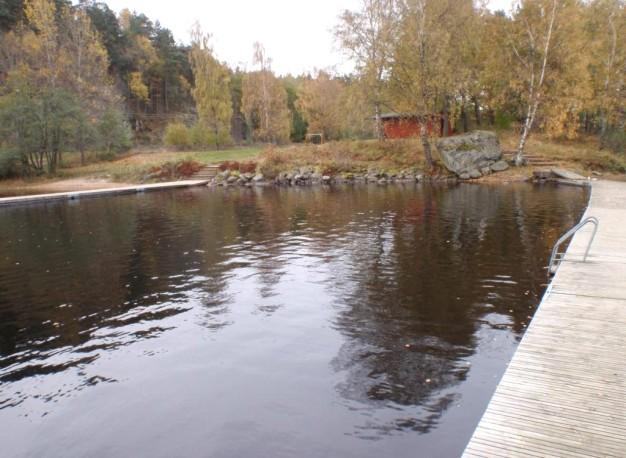 3. Landvettersjön, Frökens udde Datum: 2010-10-18 Kommun: Härryda Koordinat: 6399280/1281495 Vid badplatsen Expertbedömning Surhetsklass Status med avseende på eutrofiering Status med avseende på