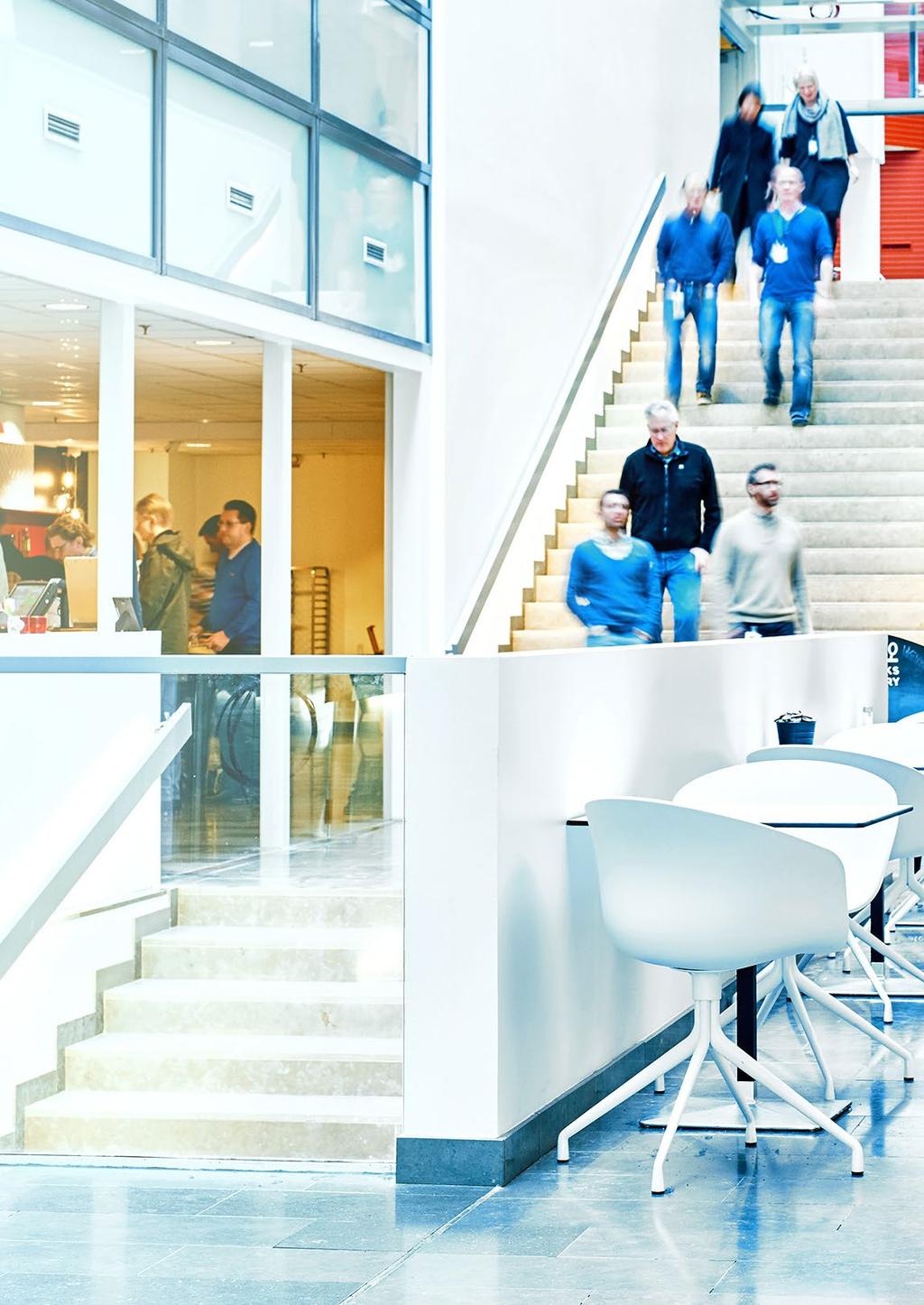 CONVENIENT AND SECURE IDENTITY AUTHENTICATION FOR EVERYONE, EVERYWHERE Denna rapport innehåller framtidsinriktad information som baseras på Precise Biometrics nuvarande förväntningar.
