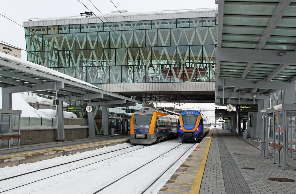 4.10 Umeå östra och centralstation 4.10.1 Bakgrund Lokalisering av järnvägsstationer Umeå har expanderat under en lång period som centralort i Västerbotten.
