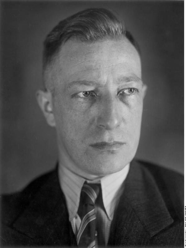 Rudolf Mentzel Arnold Sommerfeld Max Planck central styrning och kontroll av vetenskaplig publicering.