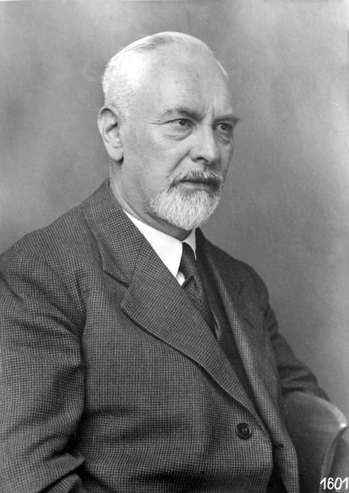 Våren 1938 tryckte Nature (vol 141, 30 april 1938) en artikel av Stark: The Pragmatic and the Dogmatic Spirit in Physics, där han presenterar sin vetenskapsfilosofi.