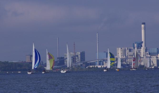 Men sedan fick vi ut en inbjudan och det nästan fullt hus på Öster Mälar Strand när Michael Zeeck och Björn Sandberg den 8 april höll en komprimerad utbildning i vad som är nytt i