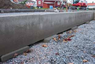 Albabalken används infästningsdon som inte spränger, plastplugg eller gummiexpander. 9. För att erhålla en god lufttäthet ska Albabalkens ovansida tätas med cementbruk.