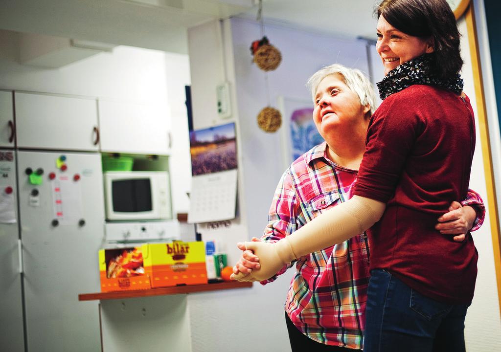 Utmana(n)de verksamheter Petra Björne FoU-koordinator Fil dr kognitionsvetenskap Malmö stad Karlshamn 2018-02-15 malmö.se, sök FoU dokument Forskningsöversikten och cirkelmaterialet http://malmo.