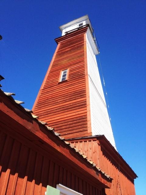 Fyrhelgen 15-16/8 2015 Som hör till traditionen var GKA på plats för att aktivera Böna fyren radiomässigt under International Lighthouse Lightship Weekend http://www.illw.
