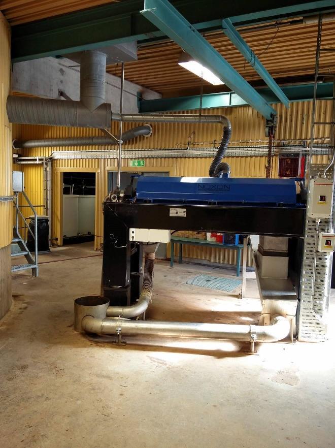 2.2.7 Centrifug Rummet består av en centrifug med närliggande polymerrum,