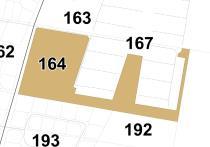 GRÖNOMRÅDE 164 Fastighet(er): Skummeslöv 9:5, öster om Södra Kustvägen, söder om Fiskaregatan. Storlek: ca. 2,5 hektar. Bedömning En del av området kan bebyggas, om vissa åtgärder vidtas.
