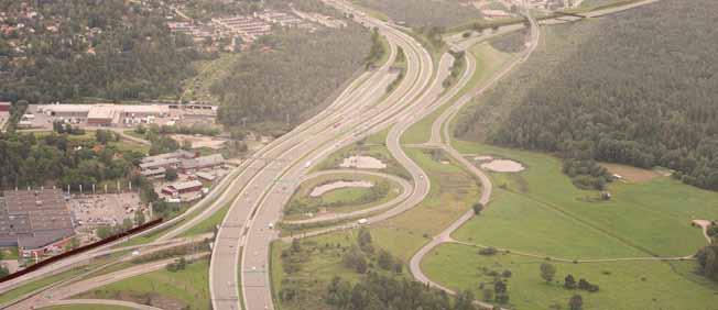 Trafikplats Akalla och trafikplats Häggvik trafikplatserna Akalla och Häggvik Akalla Häggvik Från Hästa klack går Förbifart Stockholm i tunnel 1,8 km till ett läge mitt för Finlandsgatans anslutning