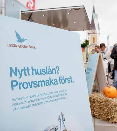 många till den nystartade gårdsbutiken Just a farm i Norra Lian. Idén om glass kom i januari och därefter började Carina jaga rätt på en bra glassmaskin.