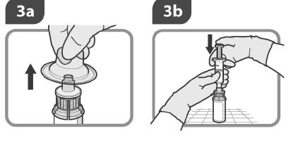 Steg 3 3a 3b 3c Avlägsna samt släng locket från adaptorn. Skruva på sprutan på adaptern. Håll injektionsflaskan upprätt samt töm ut innehållet i sprutan i injektionsflaskan.