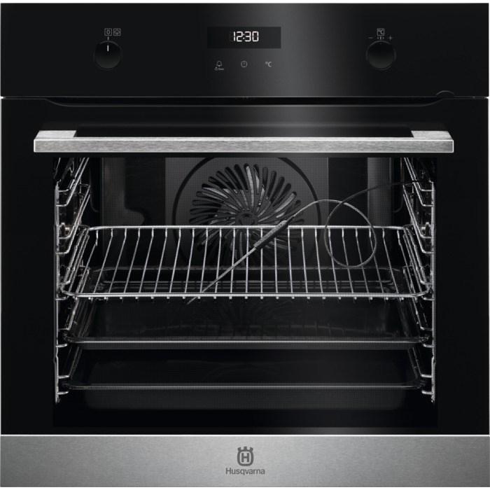 Inbyggnadsugn QCE8450X Kombiångugn med Crisp Steam (25% ånga) Matlagningstermometer med auto-off Integrerade recept Touckontroll 3 pyrolytiska rengöringsprogram Varmluftsfläkten stannar när luckan