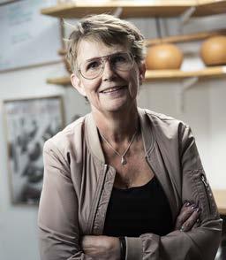 Lilja Fredriksson, vice ordförande Arbetar som skådespelare, clown och är mångsidig scenkonstnär inom teater och film.