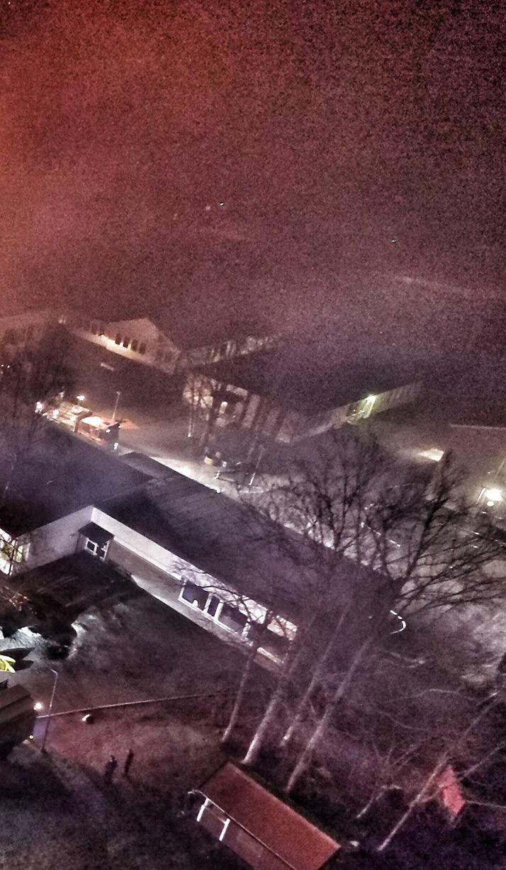 Översiktsbild från branden på Sandsbro skola nyårshelgen 216/217. Foto: Carl Carlet Vi har sedan flera år en målsättning att minska antalet onödiga automatlarm.