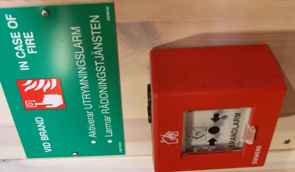 FRUKOSTMÖTE FÖR FYRVERKERIFÖRSÄLJARE I december bjöd vi in till frukostmöte för alla handlare vi hade beviljat tillstånd att sälja fyrverkerier inför nyårshelgen.