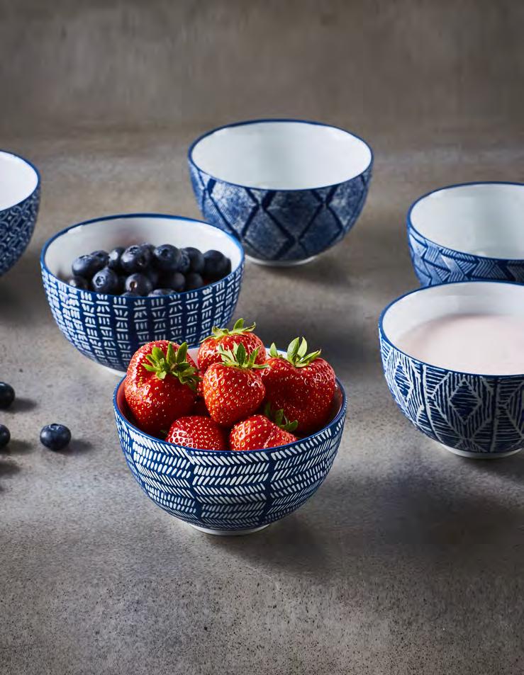 CAPRI AZZURRA BOWLS Sex skålar i en djup blå färg som påminner om det skimrande