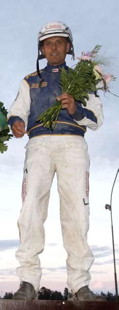 Turbo Viking - Blev det tyvärr startgalopp för i Derbyförsöket och han fick sedan gå själv för länge men höll hyggligt till sjättepriset.