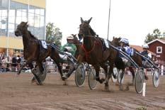Alicia Keeper inledde sin tävlingskarriär på bästa sätt med seger direkt i debuten. Foto: Hanold/Foto-Mike Att Alicia Keeper är en talang utöver det vanliga visade hon idag.