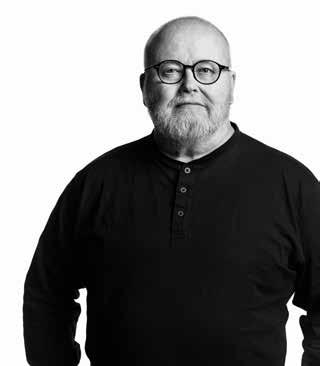 Glaskonstnär Kjell Engman. Mitt skapande utgår från livets cirkel. Jag vill forma glas som känns, som talar till alla våra sinnen. Utnyttja brytningarna och ljuset. Skapa bilder och berätta.