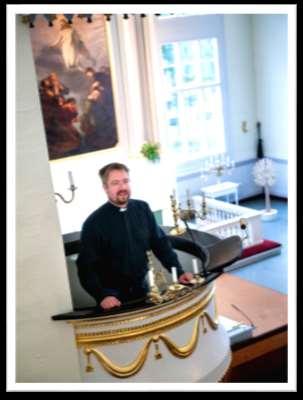 Välsignelse av 1:a klassisterna hölls vid Familjemässan 13 augusti, då vi samtidigt förrättade invigning av Dopträdet.