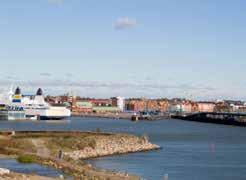 SJÖFART Sjöfart Sjöfarten är en världsomspännande sektor av mycket stor ekonomisk och samhällelig betydelse för Sverige.