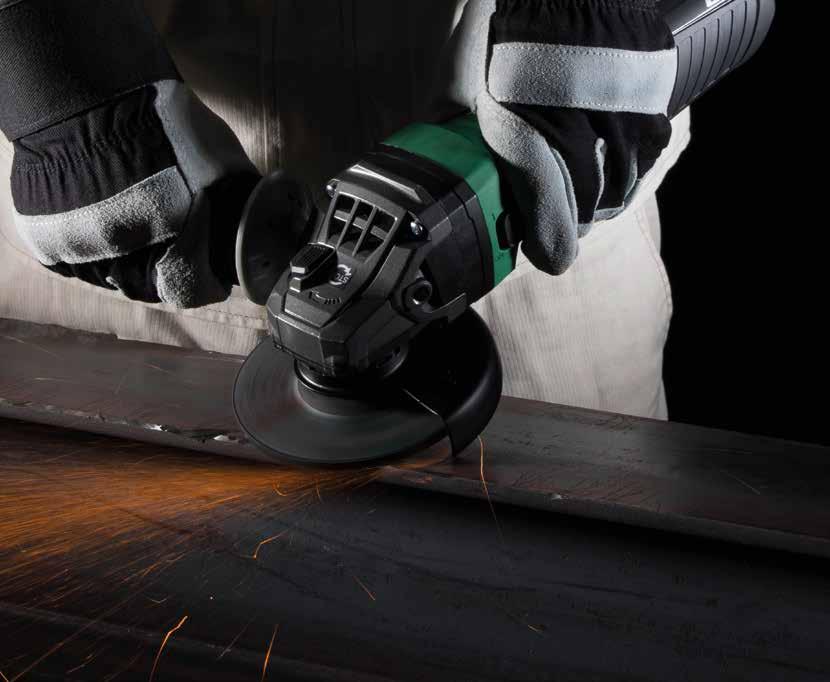 MINDRE VIBRATIONER Med Hitachis avancerade antivibrationsteknologi, dynamiska dämpning och vibrationsdämpandehandtag, reduceras risken väsentligt för vita fingrar samtidigt som användningstiden för