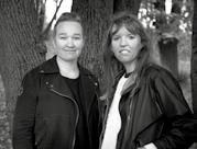 av Jennifer Wegerup & Maria Källström Även om Olivias mamma är sjuk finns det mycket som är riktigt
