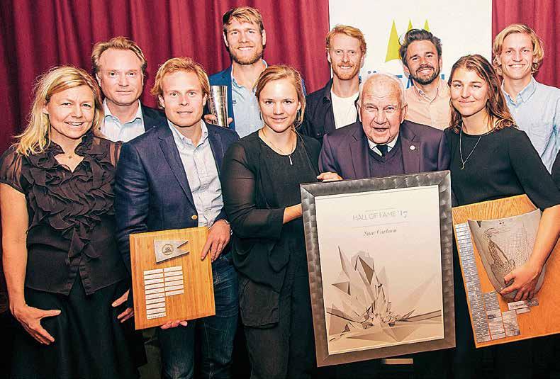 Sveriges bästa seglare 2017 Årets Seglare Pokalen tilldelas den eller de seglare som under året gjort den bästa kappseglingsprestationen.