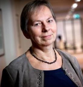 Tretton doktorander planerar att disputera under 2018 och tjugo disputationer planeras under 2019.