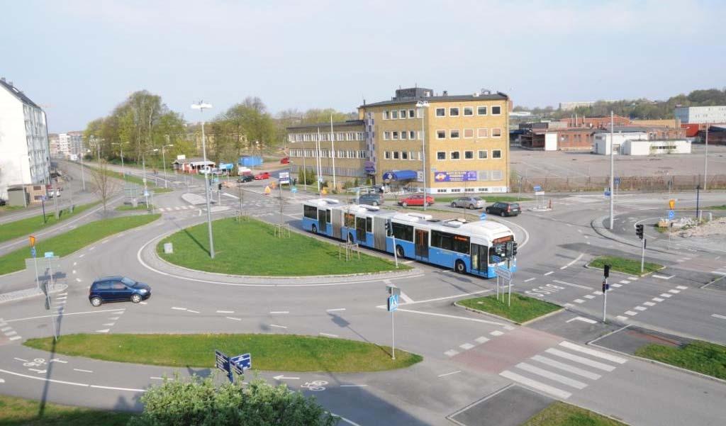 7 Genomfart byggs såväl för svängande bussar till och från Kristianstad som för bussar till och från Hässleholm.