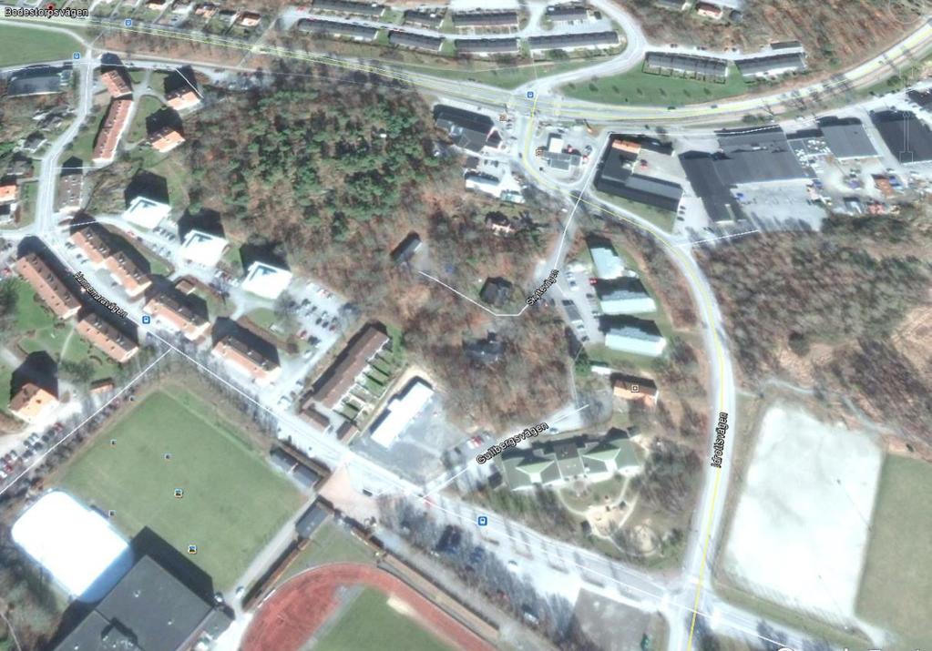 1 Inledning I området Sjölyckan i Karlshamns kommun ska på en övergripande nivå befintliga förutsättningar och möjligheter för exploatering enligt