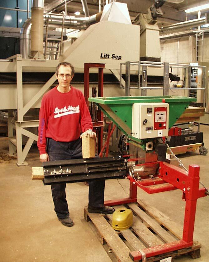 Figur 1. Skruvbrikettpress B 10/2 BIO-Compactor. Figur 2.