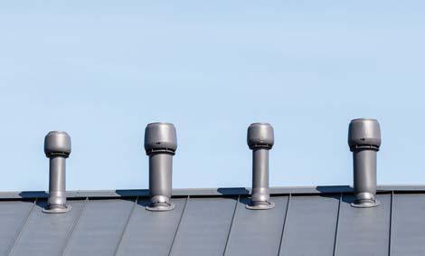 Takfläkt och frånluftshuv, Modelltyper P-seriens takfläktar och frånluftshuvar P-seriens takfläktar och frånluftshuvar kan monteras vattentätt med en genomföring.