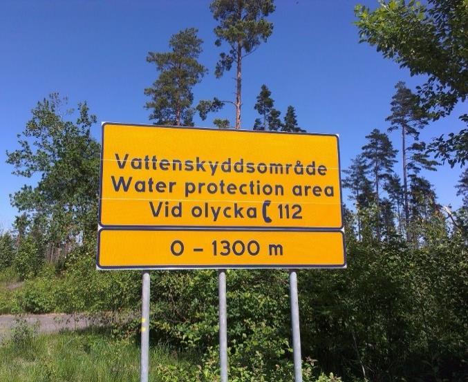 Tillstånd och skyddsområden för allmänna vattentäkter Inom den allmänna VA- anläggningen skyddas vattentäkter via så kallade vattenskyddsområden.