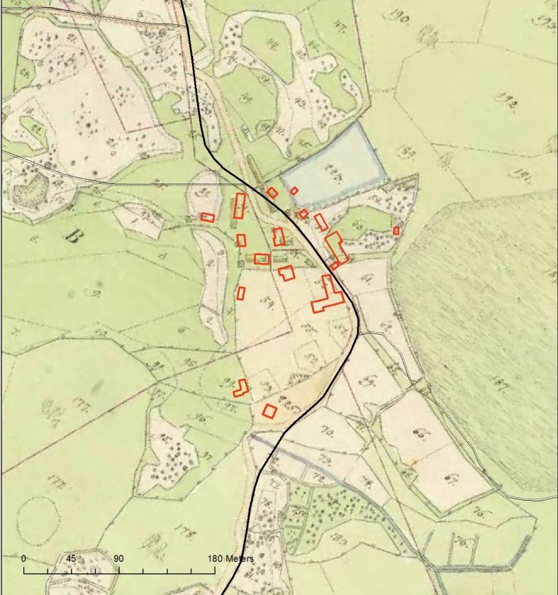 Utsnitt av 1830 års laga skiftes karta över Brombodas gamla bytomt. Dagens mangårdsbyggnader ligger på gamla lägen. Åkermarkens form känns igen än idag.