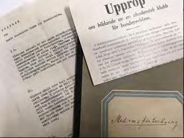 har tagit emot handlingar från organisationer som inte längre har någon verksamhet i Skåne. I en större leverans från Centerpartiet i Skåne ingick bl.a. ett litet arkiv från Lunds Akademiska klubb för Bondeproblem.