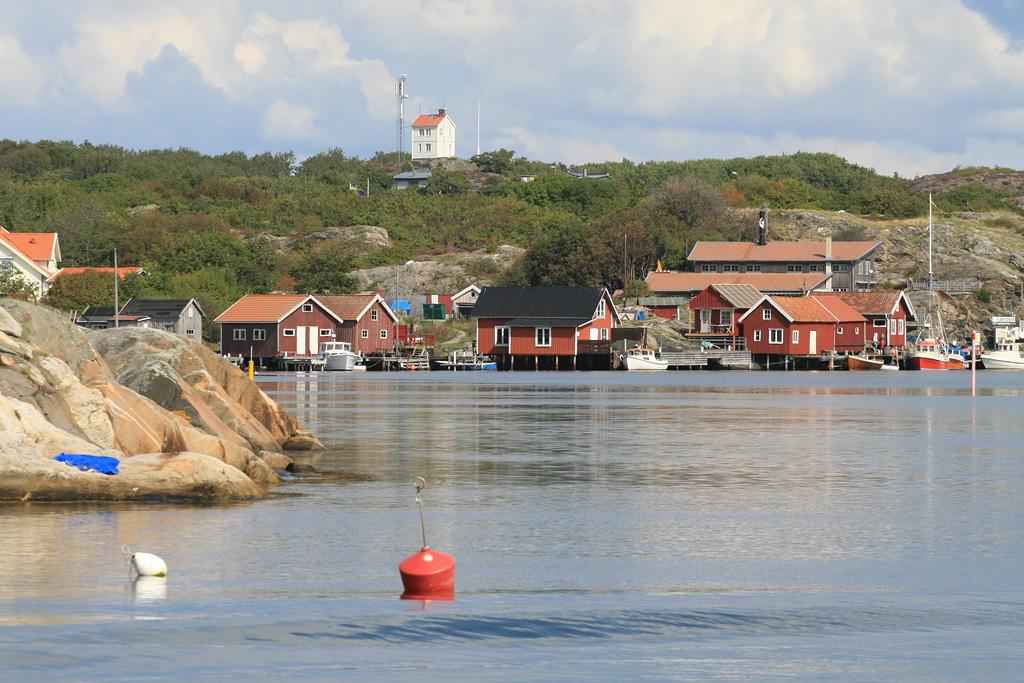 en tätort. Fördjupade översiktsplaner (FÖP) för de tätorter och samhällen som ligger i riskzoner för översvämningar kan vara ett sätt. Planprogram för större geografiska områden ett annat.