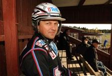 700 Lundqvist Stellan, Karlstad F 1 0 0 0 0 Lundström Catarina, Enköping S 123 14 12 11 1.910.339 Luomala Kai K, Eskilstuna E 92 5 4 11 320.600 Luomala Kauko, Eskilstuna E 17 1 0 4 47.