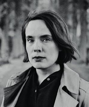 Du kan få dikten som bokmärke eller läsa den i biblioteket som tidigare. Dessutom kommer vi att första tisdagen i varje månad kl.15.