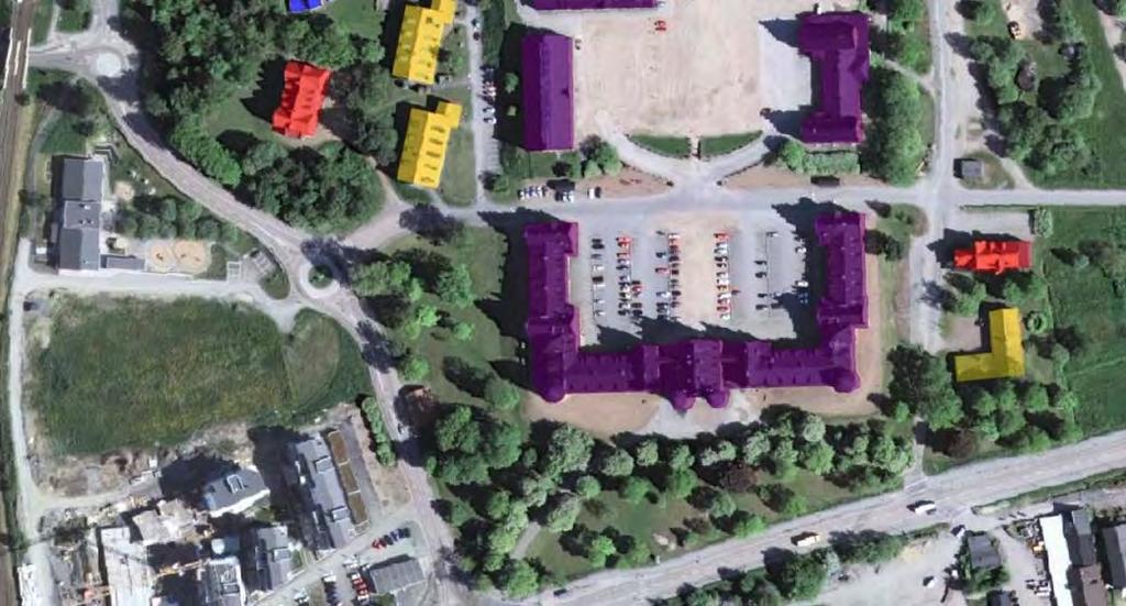 En önskan om att sammanföra de över staden utspridda lokaliteterna resulterade i att regementet år 1895 flyttade ut till Kviberg.