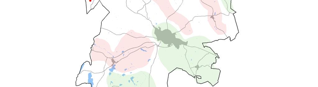 Högst koncentration av historiska lämningar finns längs med större vägar, samhällen och jordbruksmark samt i de centrala delarna av kommunen.