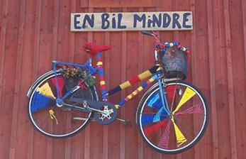 som samarbetspartners. På återbruksdagen erbjöds reparationshjälp för cyklar, barnvagnar, rulllatorer eller kläder och textilier.