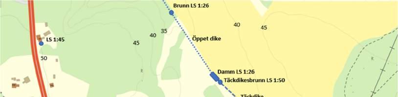 Omkring 250 m nordväst om dammen vid Lilla Snögrinde 1:26 finns det en stensatt brunn cirka 3 m i diameter och ett par meter djup, med en grundvattenyta drygt en meter under markytan.